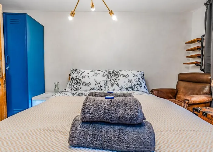 Pet-friendly Flat W/ Garden Patio & Smart Tv 브리스틀