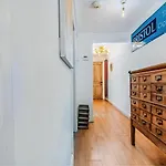 Appartamento Pet-friendly Flat W/ Garden Patio & Smart Tv