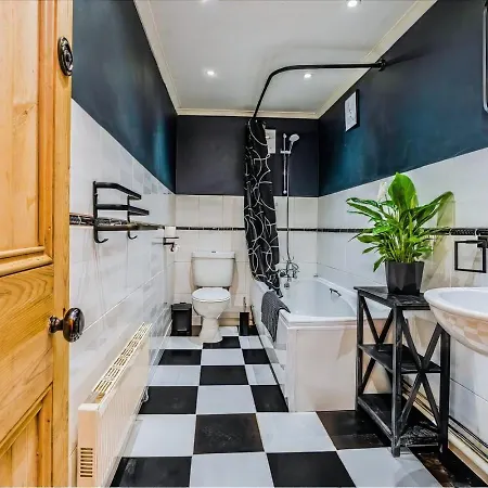 Flat With Parking Apartment *